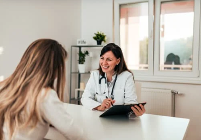 Leia mais sobre o artigo A Importância do Consentimento Médico na Relação com o Paciente e na Prevenção de Riscos Legais